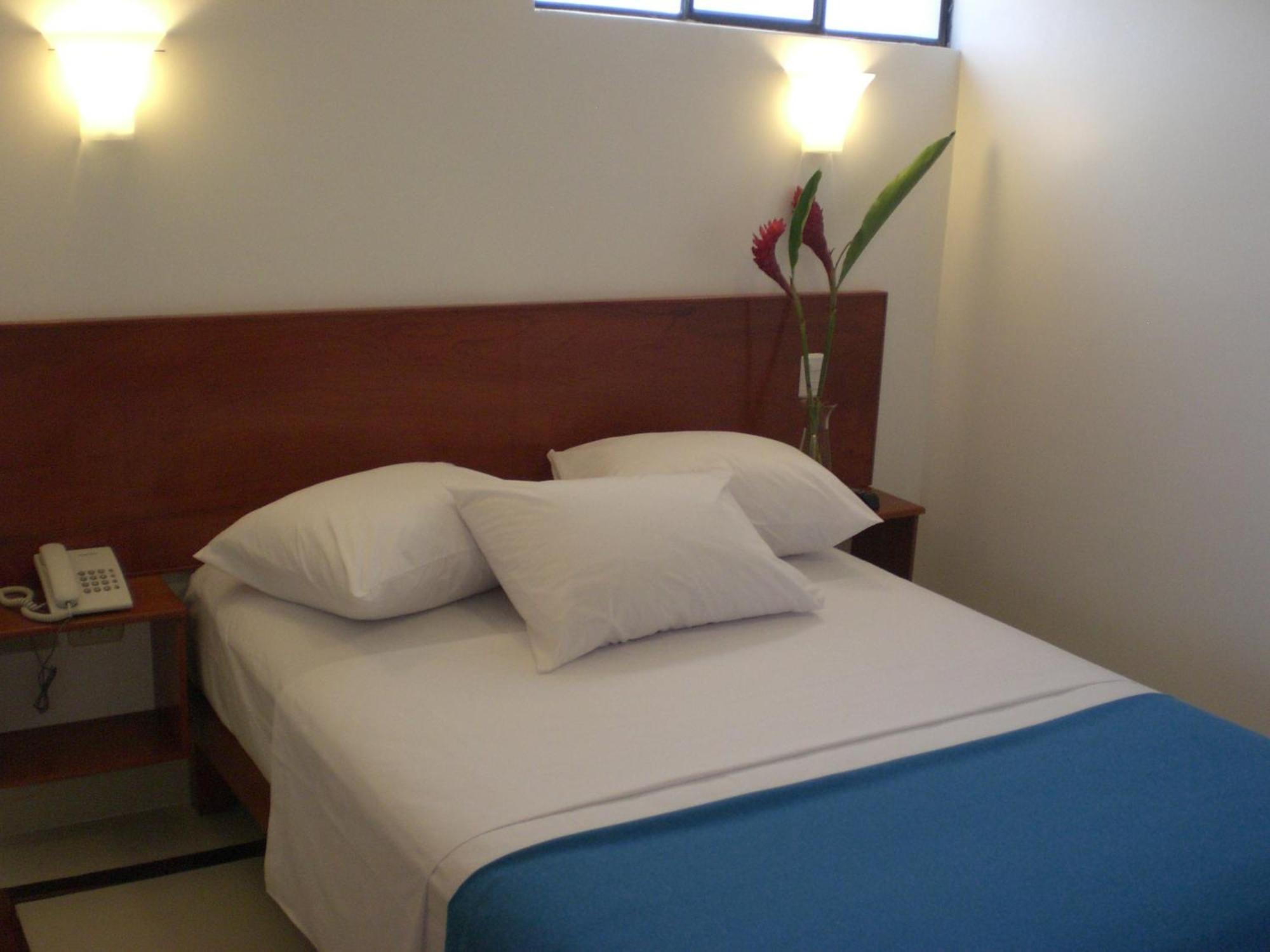 טומבס Hotel Casa Cesar מראה חיצוני תמונה